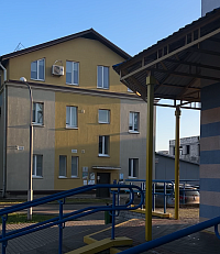 вход